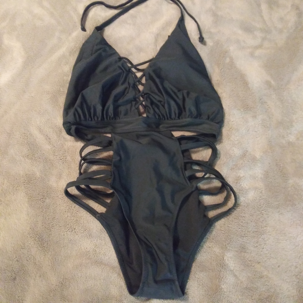Yira One Piece Ladder Cut Out Black Bathing Suit
